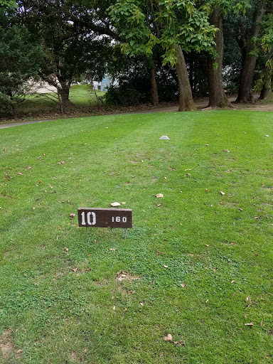 Golf Course «Village Greens Golf Course», reviews and photos, 3809 Penn Ave, Reading, PA 19608, USA