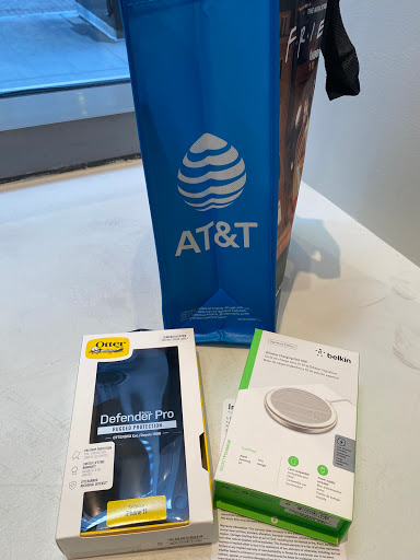 Cell Phone Store «AT&T», reviews and photos, 82 Wall St, New York, NY 10005, USA