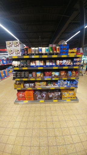 Supermarket «ALDI», reviews and photos, 90 S Western Ave, Carpentersville, IL 60110, USA