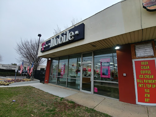 Cell Phone Store «T-Mobile», reviews and photos, 1578 Hempstead Pike, Elmont, NY 11003, USA