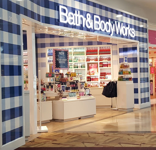 Beauty Supply Store «Bath & Body Works», reviews and photos, 5959 Triangle Town Blvd, Raleigh, NC 27616, USA