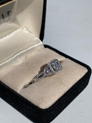 Pawn Shop «County Line Pawn Shop», reviews and photos, 5060 Canton Rd, Marietta, GA 30066, USA