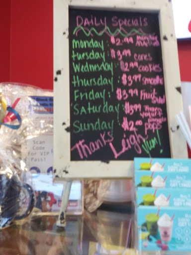 Gift Shop «Edible Arrangements», reviews and photos, 617 Uptown Blvd #105, Cedar Hill, TX 75104, USA