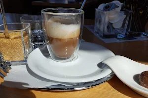 Gubor Café image