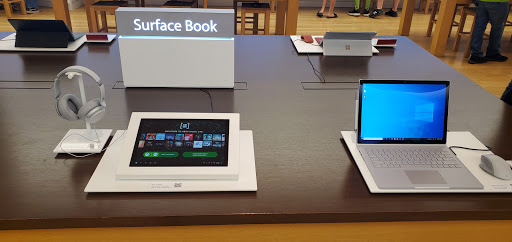 Computer Store «Microsoft Store - Scottsdale Fashion Square», reviews and photos, 7014 E Camelback Rd #1288, Scottsdale, AZ 85251, USA