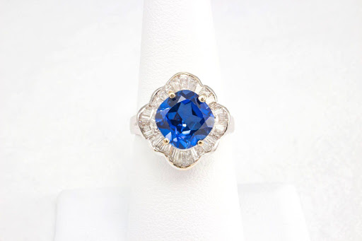 Jewelry Store «Royalty Fine Jewelers», reviews and photos, 10500 Ulmerton Rd #656, Largo, FL 33771, USA