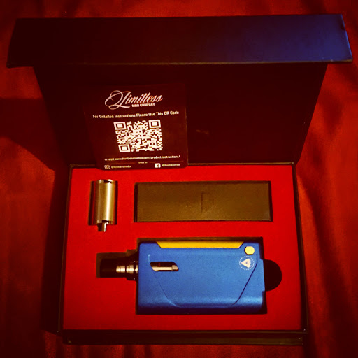 Tobacco Shop «Franklin Smoke Shop», reviews and photos, 24 East Central Street, Franklin, MA 02038, USA