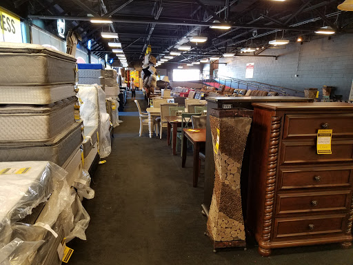 Furniture Store «Furniture Deals», reviews and photos, 14121 US-40, Kansas City, MO 64136, USA