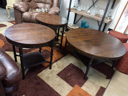 Consignment Shop «New Leaf Home Furnishings», reviews and photos, 2449 Pierce Dr #3, Spring Grove, IL 60081, USA