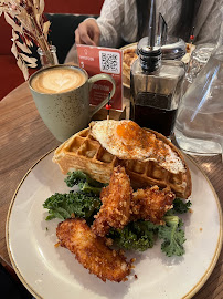 Chicken and Waffles du Restaurant Immersion République - Everyday brunch | Lunch | Coffeeshop à Paris - n°2