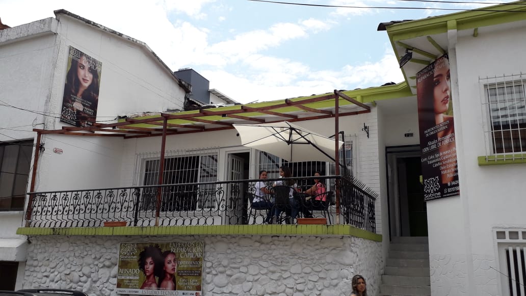 Centro de Alisado y Reparación Capilar Sabine Pereira