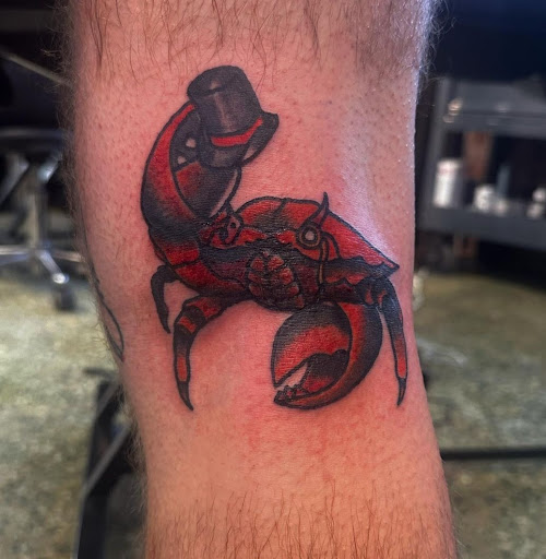 Explore poison ivy tattoo ideas, creative tattoo ideas in Belgrade, available at The Loyal Sparrow Tattoo and Piercing