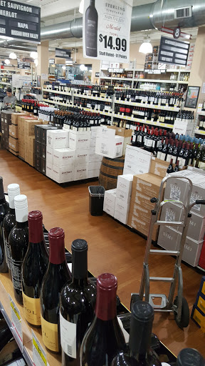 Wine Store «Westchester Wine Warehouse», reviews and photos, 53 Tarrytown Rd, White Plains, NY 10607, USA