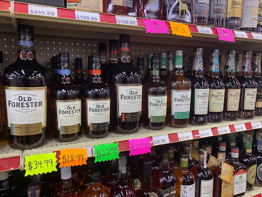 Liquor Store «Liquor World At Camelot», reviews and photos, 808 Lyndon Ln #101, Louisville, KY 40222, USA