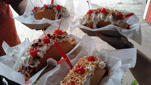 Ice Cream Shop «Milkhouse Ice Cream and Coffee Cafe», reviews and photos, 4189 Keewahdin Rd, Fort Gratiot Twp, MI 48059, USA