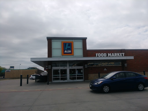 Supermarket «ALDI», reviews and photos, 102 W Pleasant Run Rd, DeSoto, TX 75115, USA