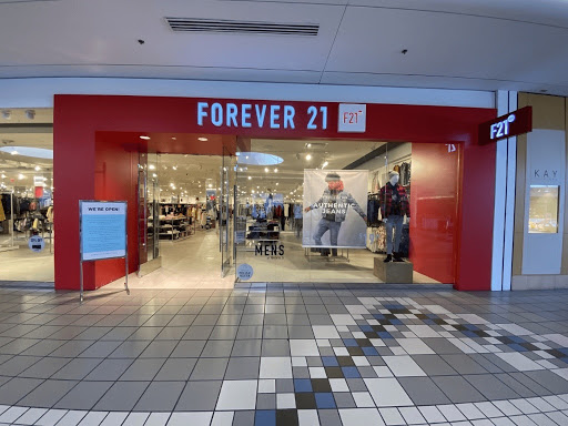 Clothing Store «F21 RED», reviews and photos, 470 Lewis Ave, Meriden, CT 06450, USA