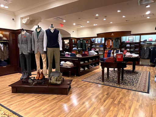 Clothing Store «Brooks Brothers», reviews and photos, 445 W Farms Mall, Farmington, CT 06032, USA