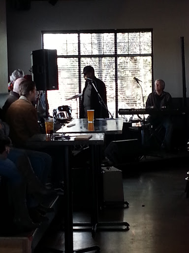 Restaurant «Oak Barrel of Eagle Restaurant and Sports Lounge», reviews and photos, 1065 E Winding Creek Dr, Eagle, ID 83616, USA