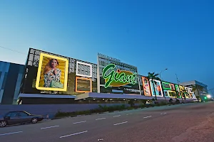 Giant Plentong Mall image