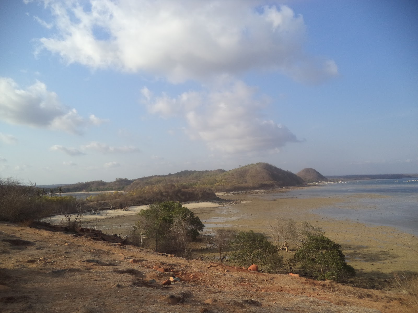 Foto von Ujung Batu Awang Beach wilde gegend