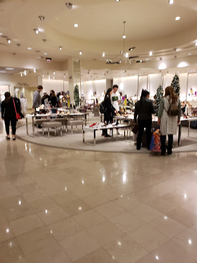 Clothing Store «Neiman Marcus», reviews and photos, 1200 Morris Turnpike, Short Hills, NJ 07078, USA