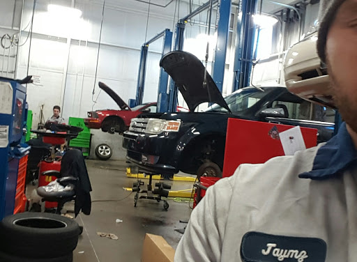 Ford Dealer «Mike Castrucci Ford Lincoln of Alexandria, Inc.», reviews and photos, 7400 Alexandria Pike, Alexandria, KY 41001, USA