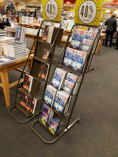 Book Store «Books-A-Million», reviews and photos, 116 Bangor Mall Blvd, Bangor, ME 04401, USA