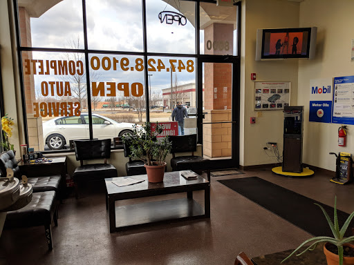 Auto Repair Shop «Car-X Tire & Auto», reviews and photos, 8000 Binnie Rd, Carpentersville, IL 60110, USA