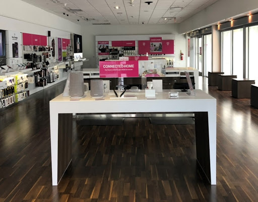 Cell Phone Store «T-Mobile», reviews and photos, 4432 Weston Rd, Davie, FL 33331, USA