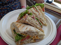 Sandwich au poulet du Restaurant créole La Cour Créole à Sainte-Anne - n°4