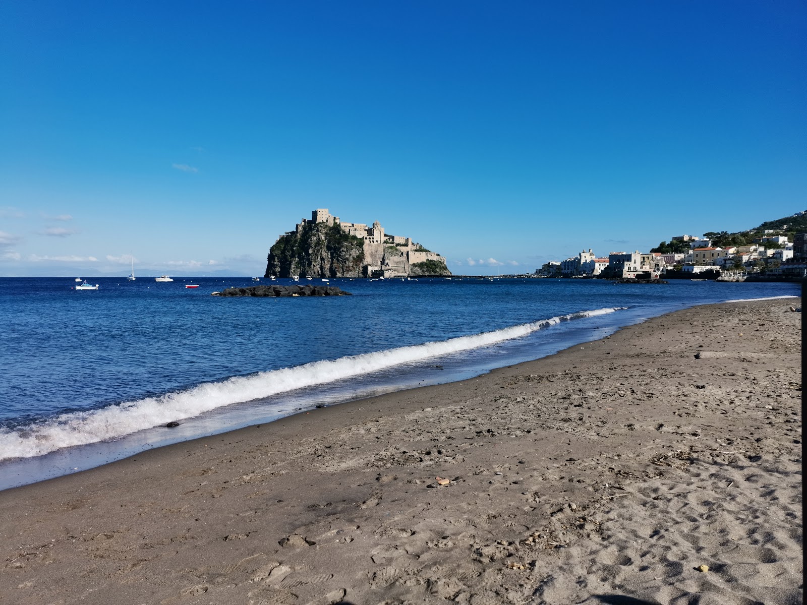Foto af Spiaggia dei Pescatori med lige kyst
