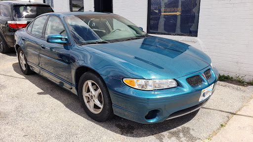 Auto Body Shop «Maaco Collision Repair & Auto Painting», reviews and photos, 1711 Williamson Rd NE, Roanoke, VA 24012, USA