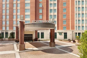 Homewood Suites by Hilton Arlington Rosslyn Key Bridge image