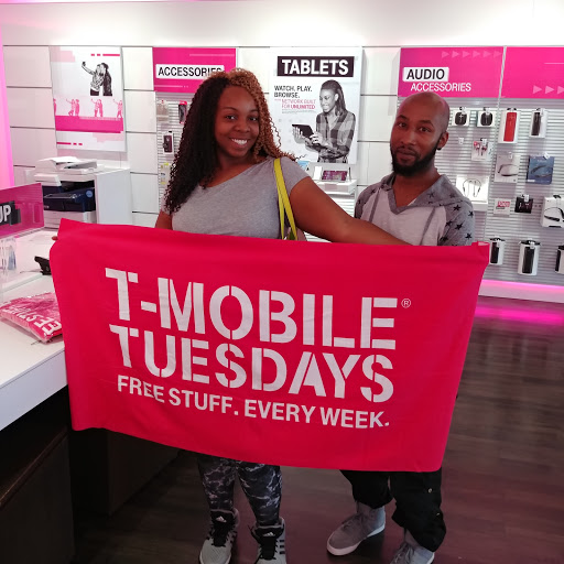 Cell Phone Store «T-Mobile», reviews and photos, 611 Cross Keys Rd Suite B203, Sicklerville, NJ 08081, USA