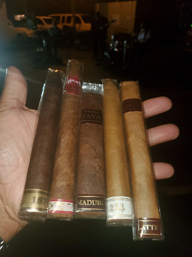 Tobacco Shop «Pipes & Pleasures», reviews and photos, 4244 E Main St, Columbus, OH 43213, USA