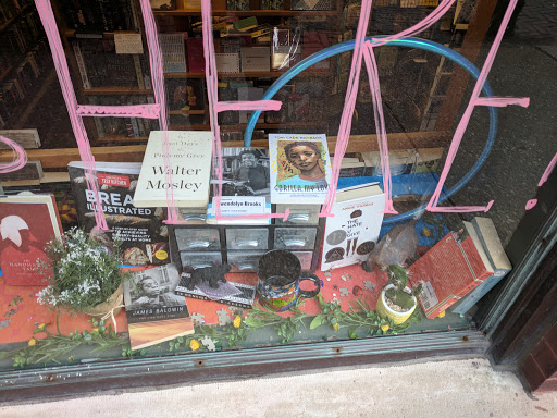 Book Store «57th Street Books», reviews and photos, 1301 E 57th St, Chicago, IL 60637, USA