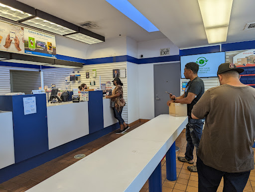 Post Office «United States Postal Service», reviews and photos, 8201 Canoga Ave, Canoga Park, CA 91304, USA