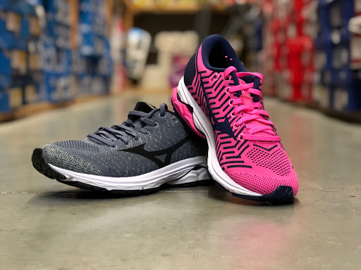 Shoe Store «Movin Shoes», reviews and photos, 528 S Park St, Madison, WI 53715, USA