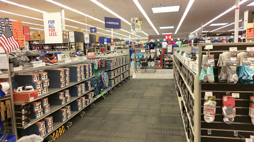 Sporting Goods Store «Academy Sports + Outdoors», reviews and photos, 1101 W Arbrook Blvd, Arlington, TX 76015, USA