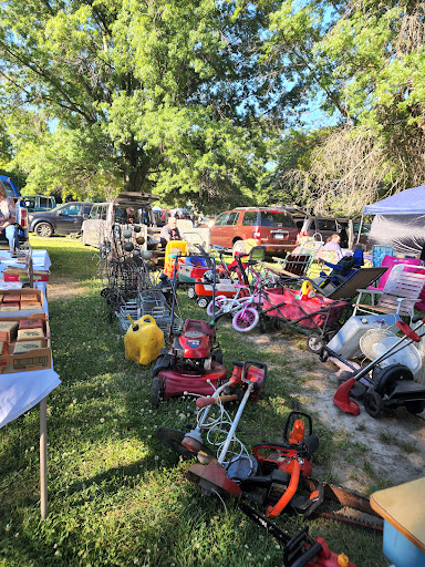 Flea Market «East Avon Flea Market», reviews and photos, 1520 W Henrietta Rd, Avon, NY 14414, USA