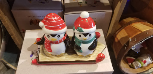 American Restaurant «Cracker Barrel Old Country Store», reviews and photos, 228 Mall Blvd, Bloomsburg, PA 17815, USA