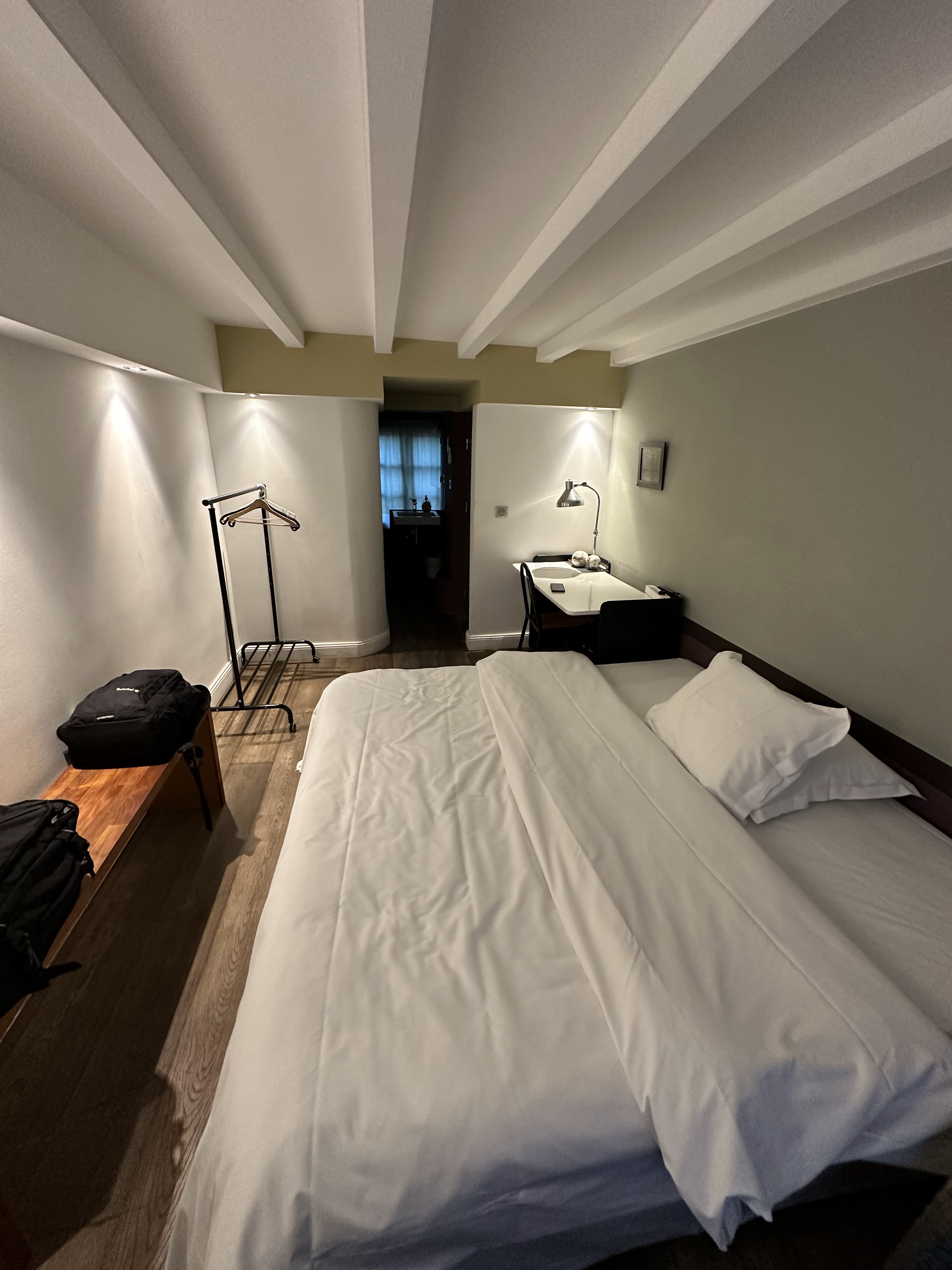 Photo n° 4 de l'avis de Eduardo.e fait le 02/12/2023 à 22:00