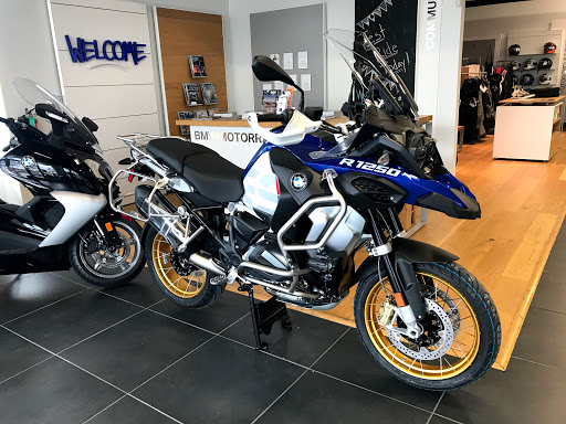 Motorcycle Dealer «BMW, Indian, and Slingshot Woodlands», reviews and photos, 198 Ed English Dr, Shenandoah, TX 77385, USA