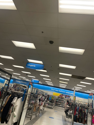 Clothing Store «Ross Dress for Less», reviews and photos, 958 W Street Rd, Warminster, PA 18974, USA