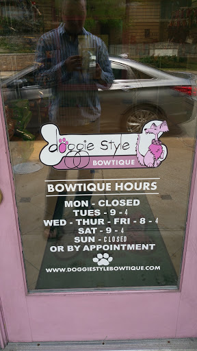 Pet Groomer «Doggie Style Bowtique», reviews and photos, 1713 Westport Rd, Kansas City, MO 64111, USA