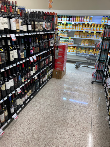 Supermarket «Hy-Vee», reviews and photos, 1951 S Main Ave, Sioux Center, IA 51250, USA