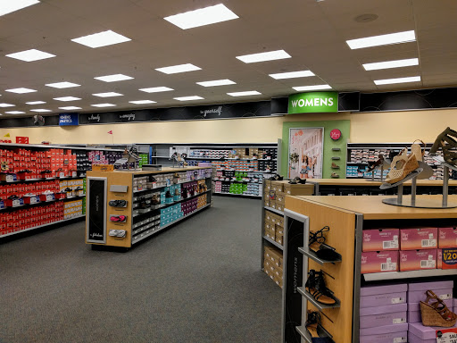 Shoe Carnival, 2153 N Harris Blvd, Layton, UT 84041, USA, 