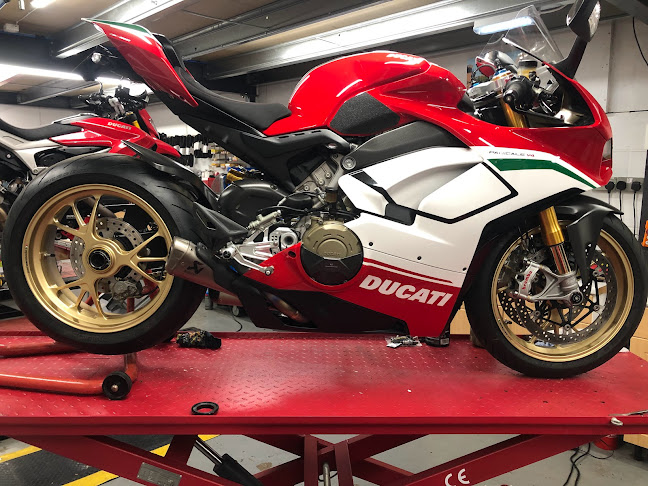 Moto V Ducati