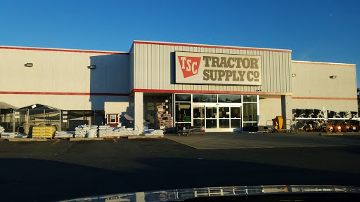 Tractor Supply Co., 3095 S Delsea Dr, Vineland, NJ 08360, USA, 